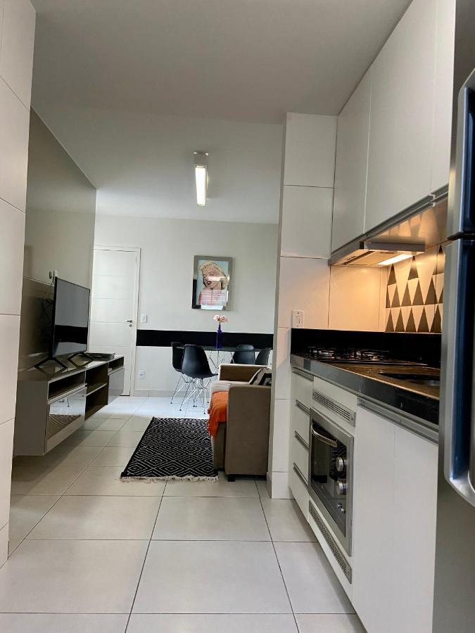 Sinta-Se Em Casa! Ap Novo, Aconchegante E Funcional- Otima Localizacao Apartment Montes Claros Exterior foto