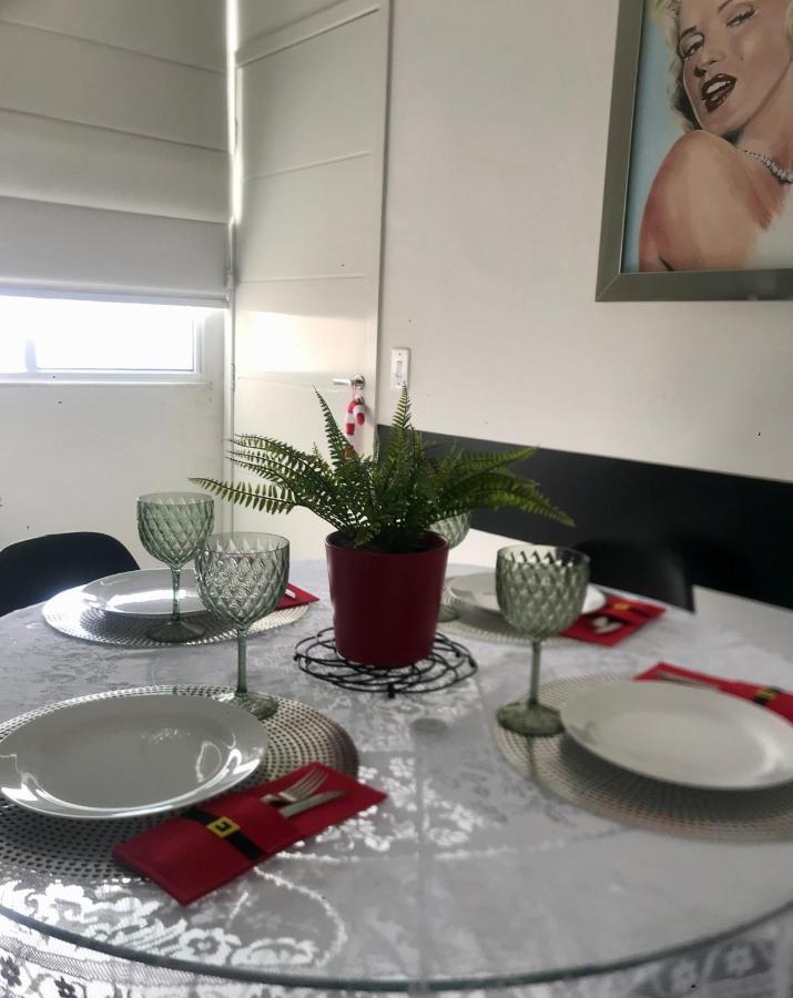 Sinta-Se Em Casa! Ap Novo, Aconchegante E Funcional- Otima Localizacao Apartment Montes Claros Exterior foto